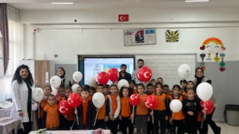 Merhamet Yolu Derneği’nden ağız ve diş sağlığı etkinliği