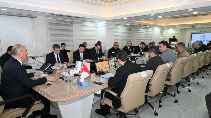 BAĞIMLILIKLA MÜCADELE BATMAN MODELİ MASAYA YATIRILDI