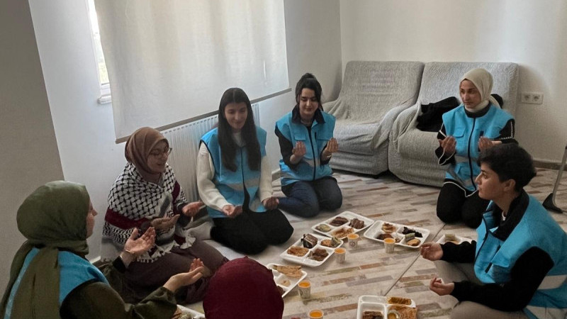 Batı Raman Kız Öğrenci Yurdu’nda “Dua Zinciri” 90 kişiye ulaştı