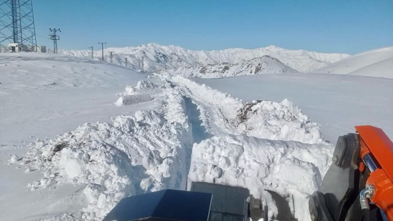 Sason’da Karla Mücadele Aralıksız Sürüyor