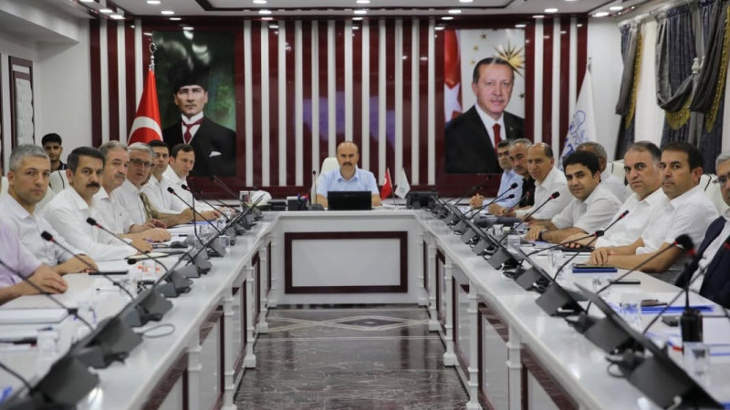 VALİ CANALP: “ÇOCUKLARIMIZIN GÜVENLİĞİ KONUSUNDA HİÇBİR İHMALE İZİN VERMEYECEĞİZ”
