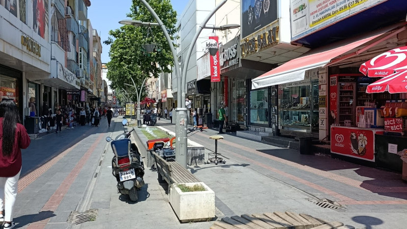 SICAK SESSİZLİĞİ CADDELERİ VURDU