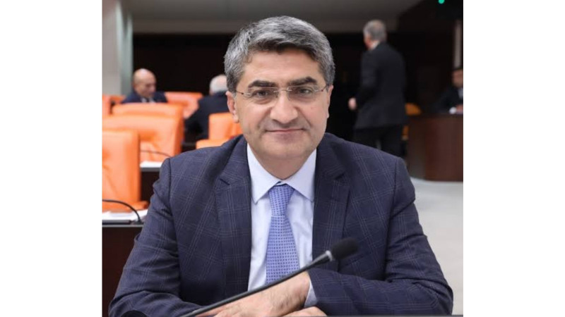 EKMEN : MÜCADELEMİZ HUKUK DEVLETİNİ TAHKİM ETMEKTİR