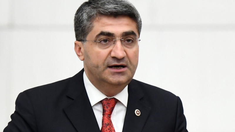 EKMEN'DEN KORUCULARA STATÜ TALEBİ