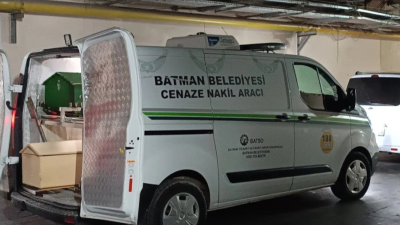 YAŞAM MÜCADELESİNİ KAYBETTİ