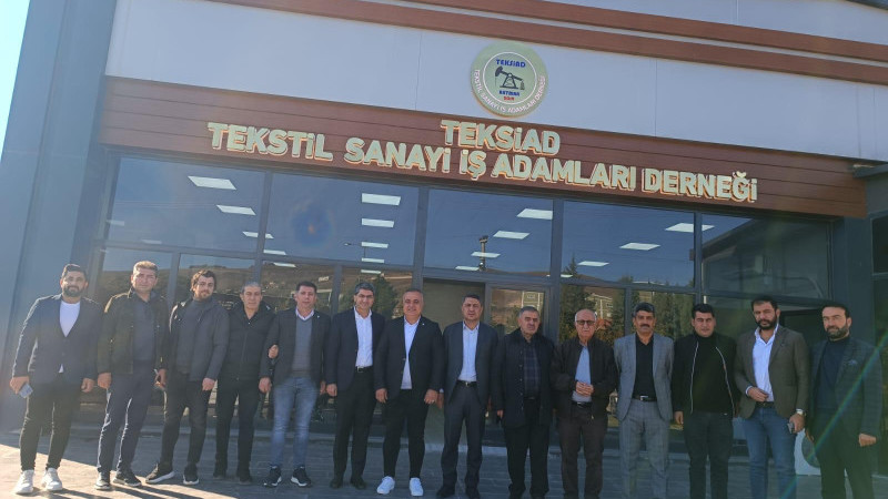 ‘TEKSTİLDE SORUNLAR BÜYÜYOR’  