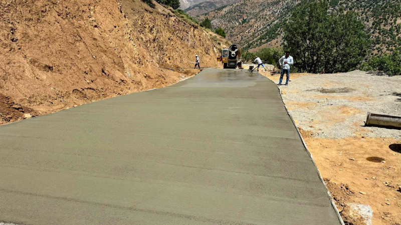 2,5 Kilometre uzunluğundaki beton yol tamamlandı