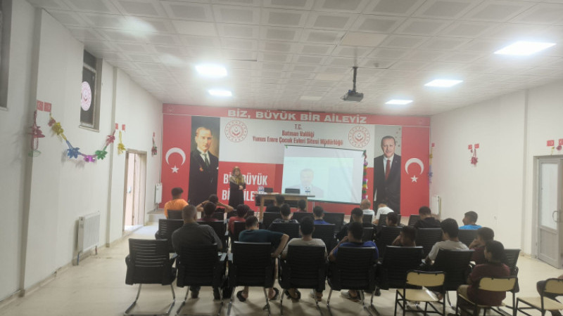 Şefkat evleri öğrencileriyle “Rol Madel ve Sosyal Sorumluluk” üzerine söyleşi