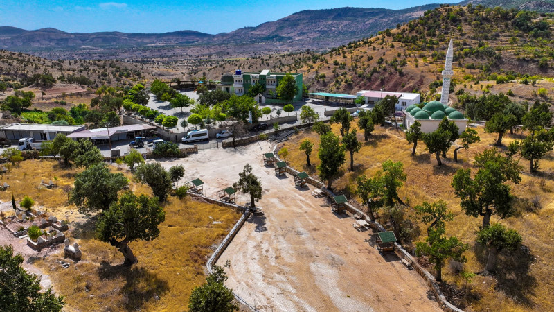 TÜRBEDE ÇEVRE DÜZENLEMESİ TAMAMLANDI