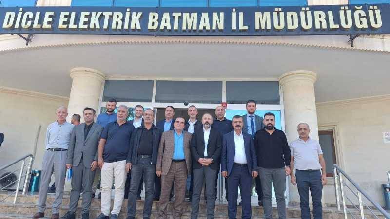 DİCLE ELEKTRİK BATMANLI MUHTARLARLA BİR ARAYA GELDİ