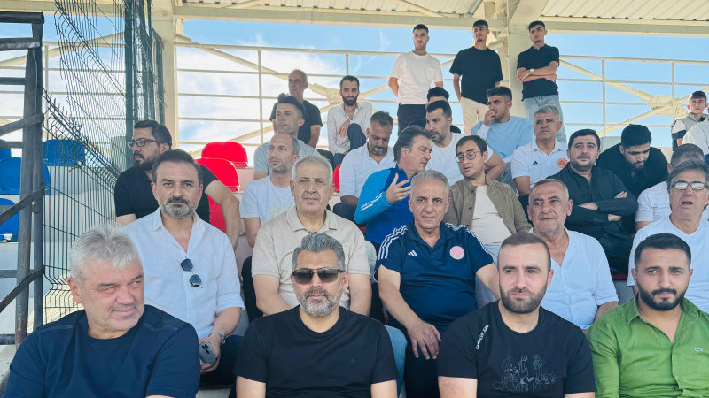 PETROLSPOR HEYETİ KAYRASPOR MAÇINI İZLEDİ