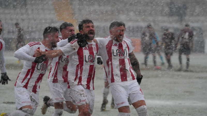 PETROLSPOR DEPLASMANDAN MUTLU DÖNDÜ 1-2