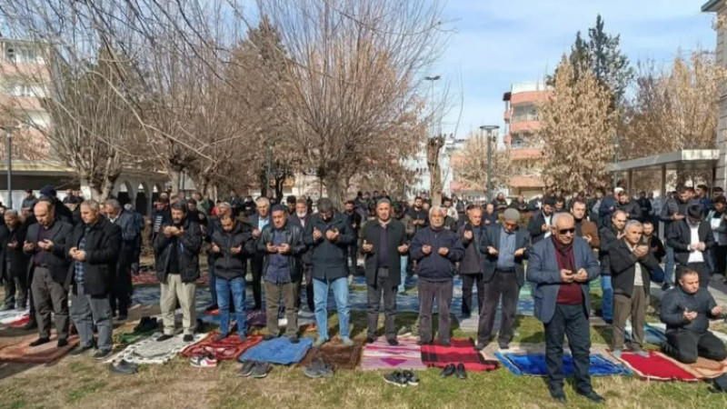 BATMAN'DA YAĞMUR DUASI YAPILDI