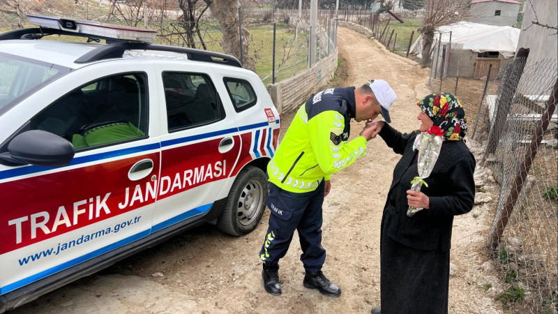 JANDARMADAN KADINLAR GÜNÜ FAALİYETİ