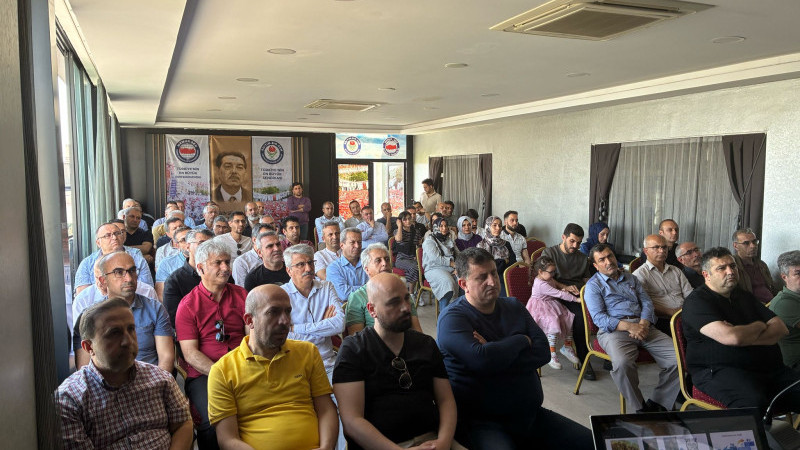 Önlü, “Yapay zekâya kayıtsız kalmak geleceğimizi riske atmaktır”