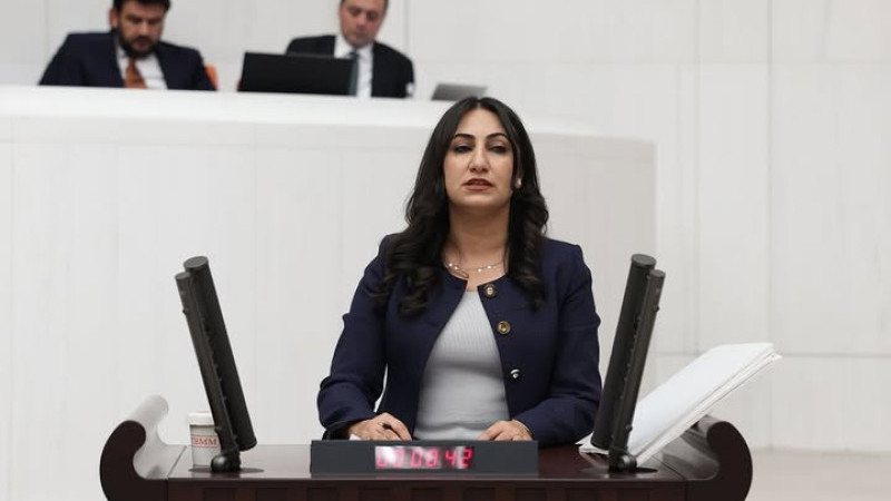 Psikiyatri hekimine bıçaklı saldırı 