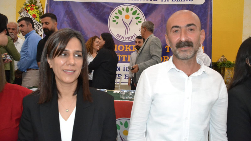 DEM Parti Batman İl Eşbaşkanları Semra Güneş ve Azat Esin oldu.