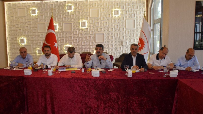 Nasıroğlu’ndan kurum müdürleriyle istişare toplantısı