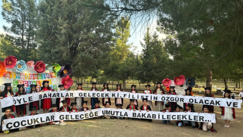 MİNİK KALPLERDEN GAZZE’YE BÜYÜK MESAJ;