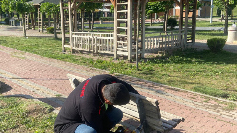 TEMİZ PARKLAR İÇİN EL ELE