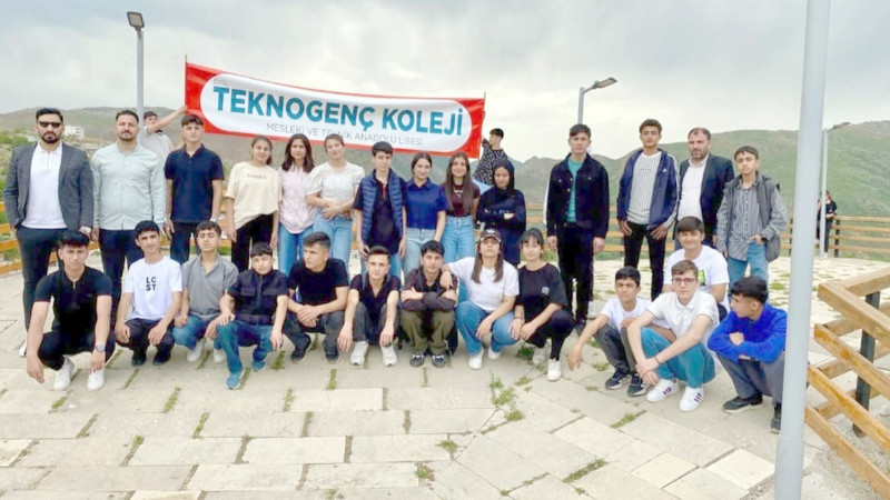 TEKNOGENÇ, TARİHE YOLCULUK YAPTI