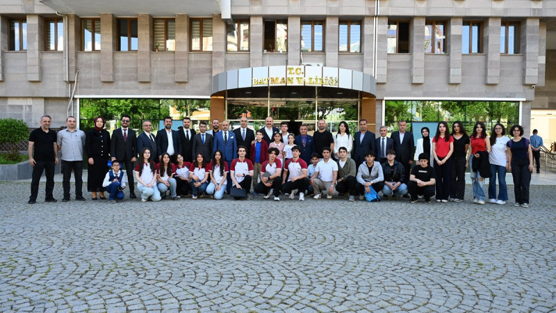 Batmanlı öğrenciler TÜBİTAK yarışmalarında destan yazmaya devam ediyor