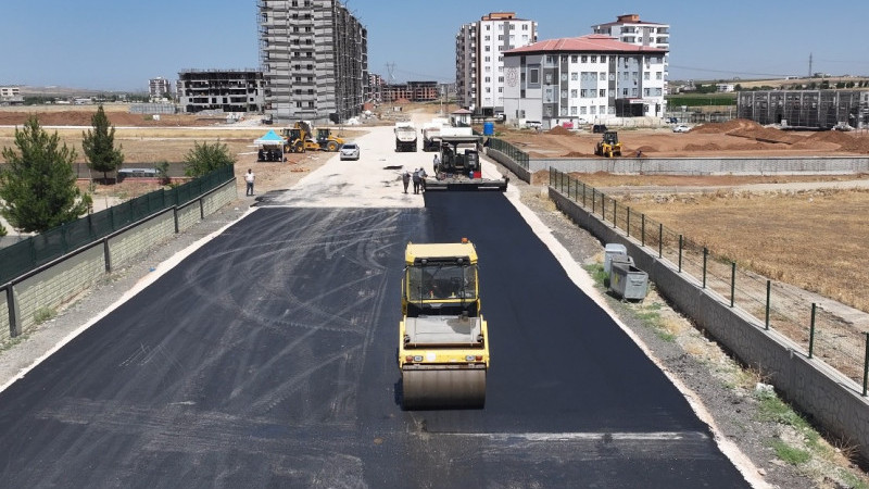 BATMAN’DA 51 BİN TON ASFALT SERİLDİ