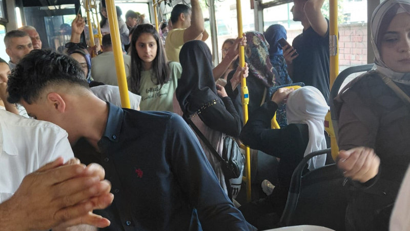 İlk günde 65 bin kişi ücretsiz taşındı