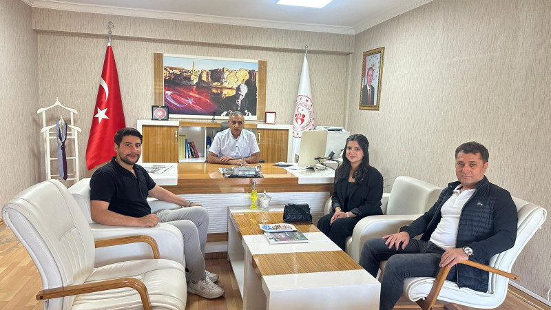 TEMSİLCİ GENÇLERDEN ÖZPERK’E ZİYARET