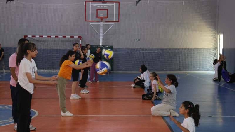 İKİNCİ YAZ SPOR OKULLARI BAŞLADI