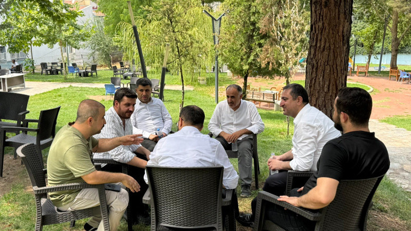 RAMANLI’DAN CUMA SONRASI SICAK SOHBET