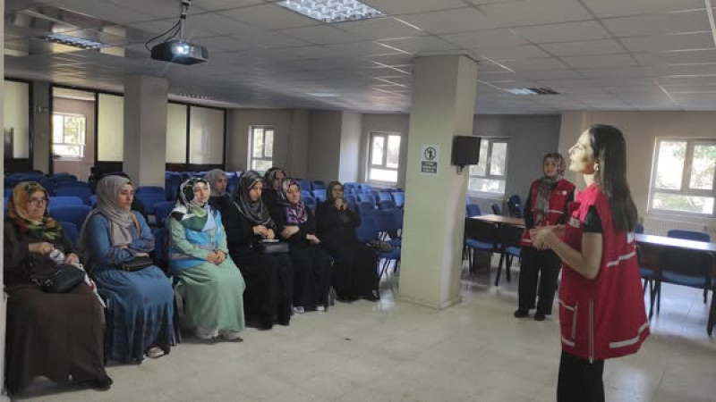 TDV GÖNÜLLÜLERİNE İLK YARDIM EĞİTİMİ
