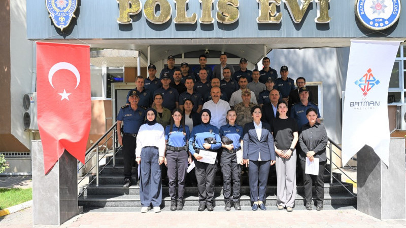 Vali Canalp’tan Emniyet Personeline teşekkür ve ödül