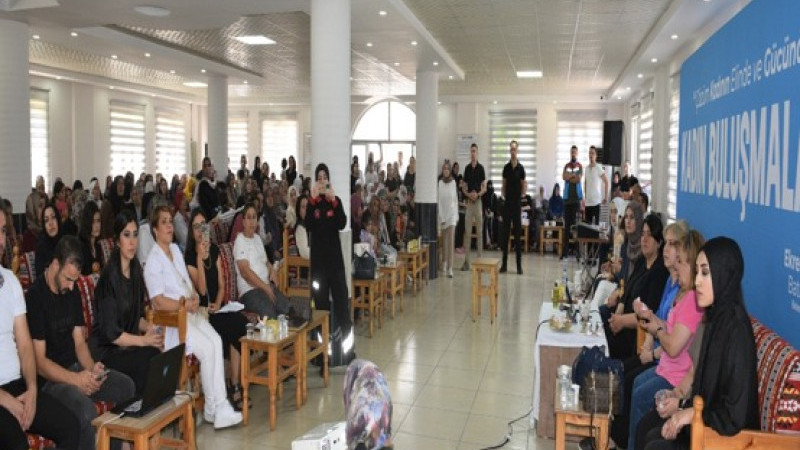 Kadınlara Yönelik Afet Farkındalık Eğitimleri Sürüyor