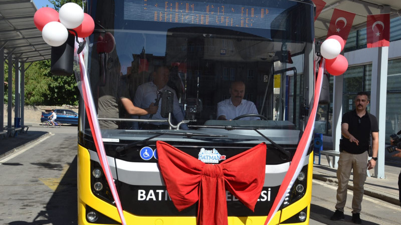 KÖRÜKLÜ OTOBÜSLER HİZMETTE