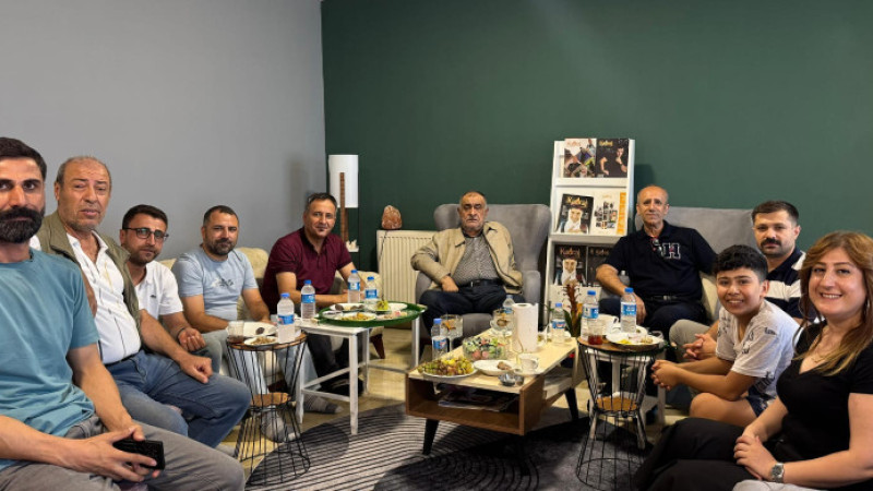 KADRAJ DERGİSİ’NE BASIN CAMİASINDAN ZİYARET