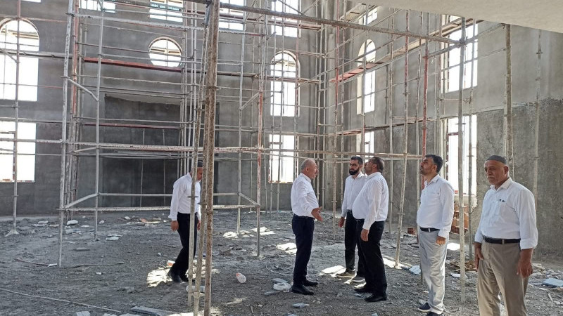 MÜFTÜ DURMUŞ, KOZLUK’TAKİ CAMİ İNŞAATINI İNCELEDİ