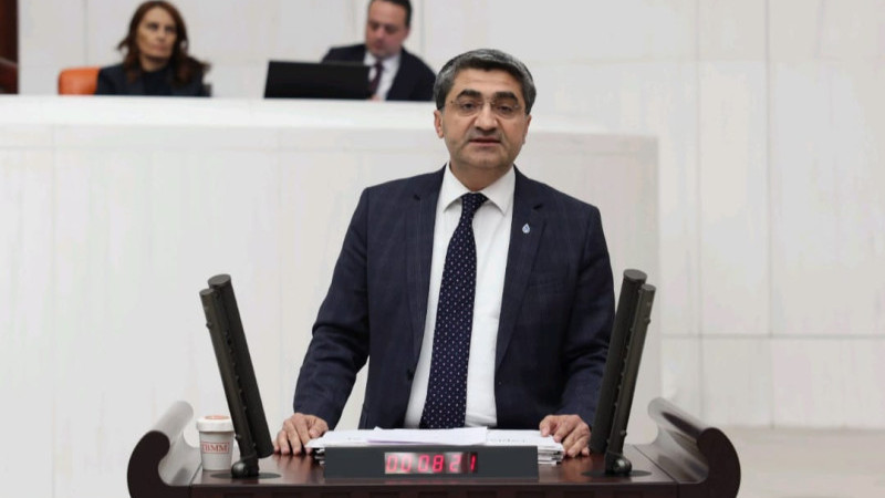 DEVA Partili Ekmen’den “Sahte Akademik Unvan” Soruları