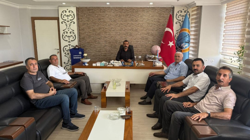 Öz Belediye-İş’ten Petrol-İş’e anlamlı ziyaret