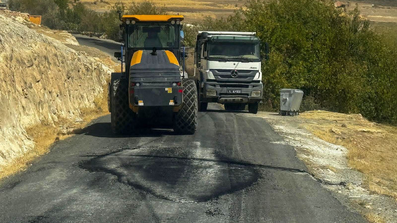 Batman İl Özel İdaresi’nden Gercüş’te yol konforunu arttıran çalışma