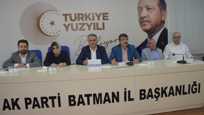 Nasıroğlu, “Batman’da ilmik ilmik yol haritası işliyoruz”
