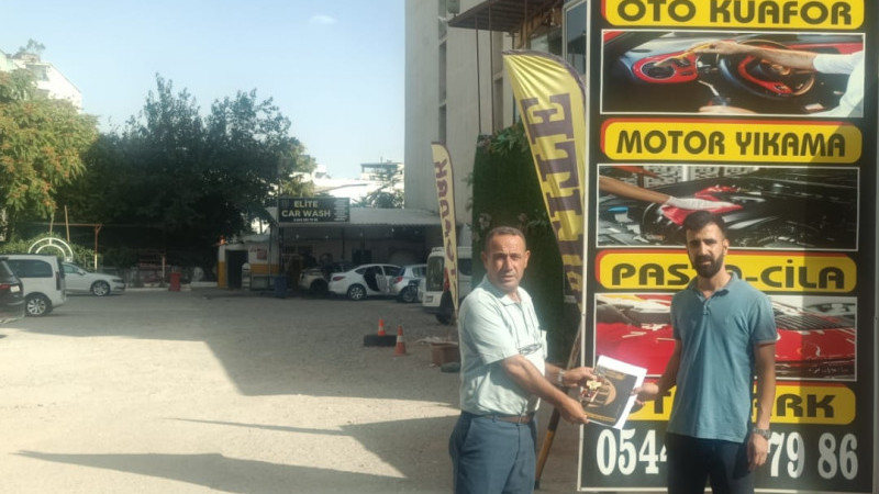 ÖZ BELEDİYE-İŞ’TEN ÜYELERİNE OTO YIKAMA DESTEĞİ