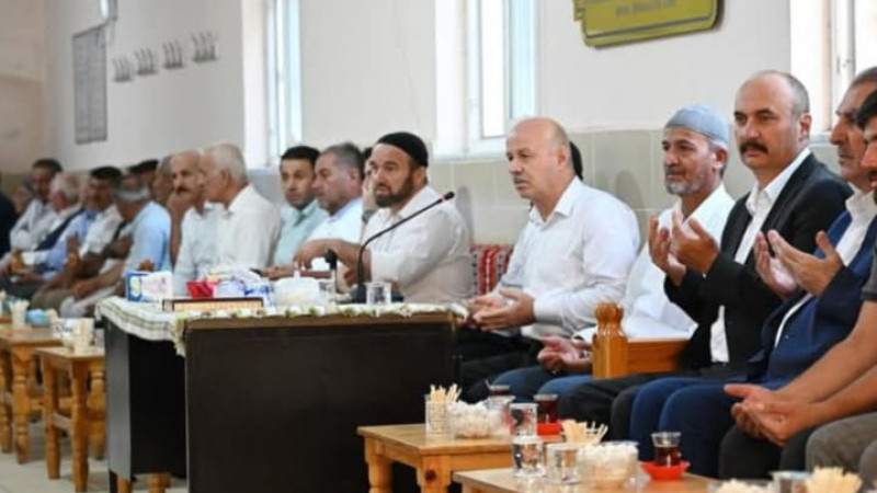 VALİ CANALP, ACILI AİLEYİ ZİYARET ETTİ