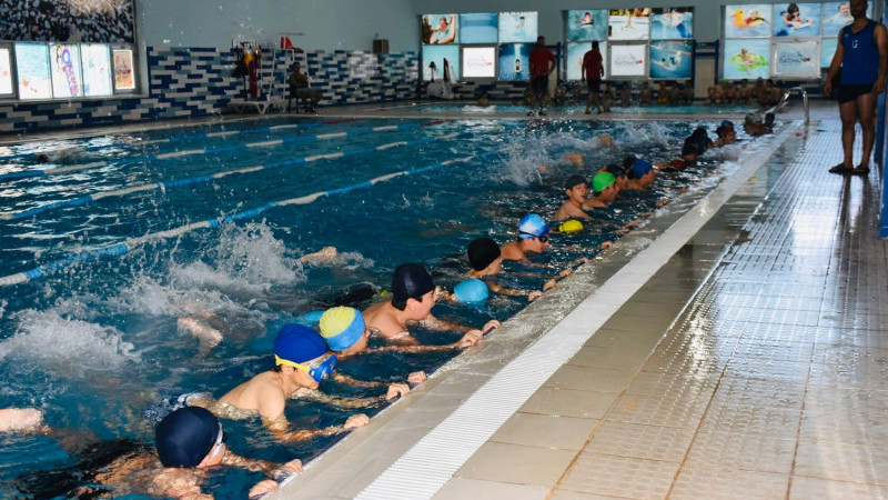 “YÜZME BİLMEYEN KALMASIN” PROJESİNDE SEZON FİNALİ