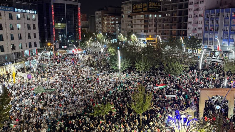 GAZZE İÇİN TEK YÜREK