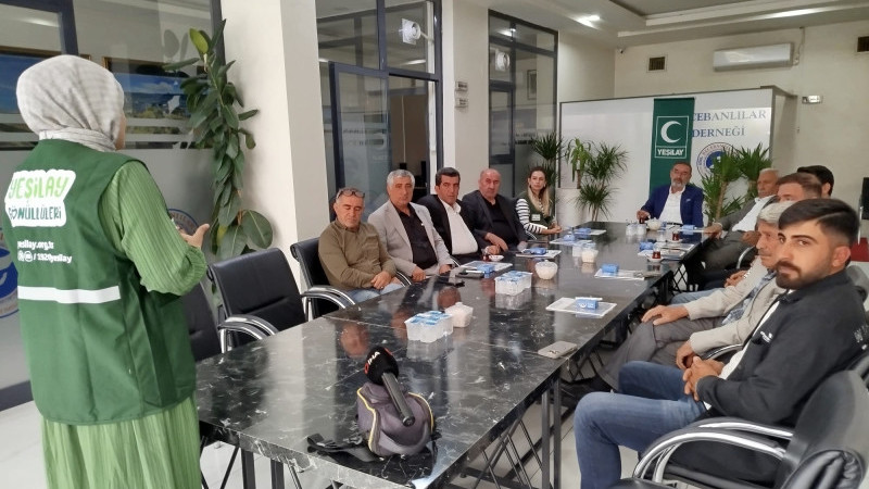 Batman Yeşilay’dan uyuşturucu ve sigara farkındalığı eğitimi