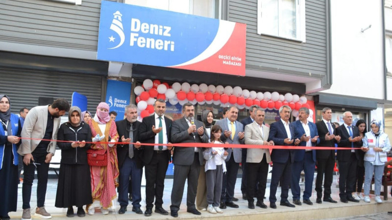 DENİZ FENERİ’NDEN HAYIR MAĞAZASI