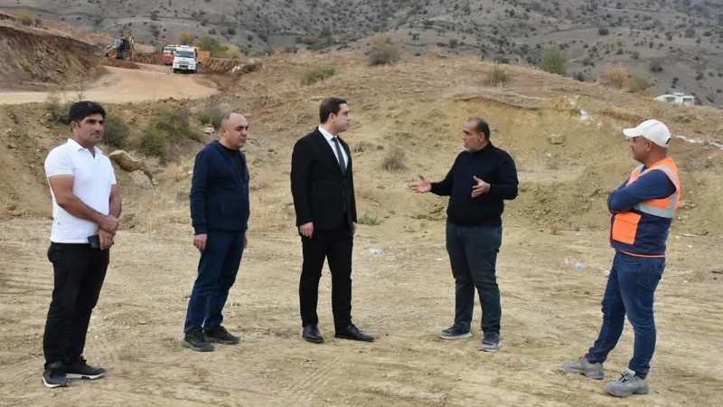 Kaymakam Başar, Sason TOKİ konutları inşaat alanını inceledi