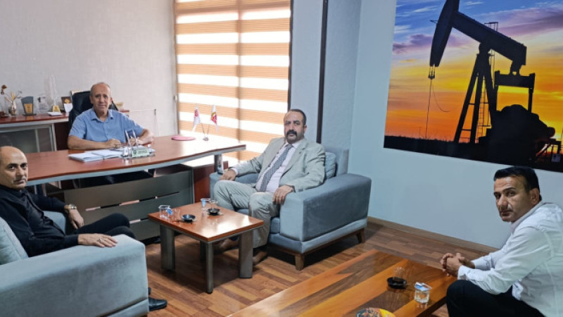Kazak, “Emekli nefes alamıyor, gençler uyuşturucuya teslim
