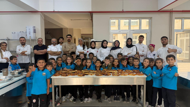 Minik Şefler Pizzayla Buluştu